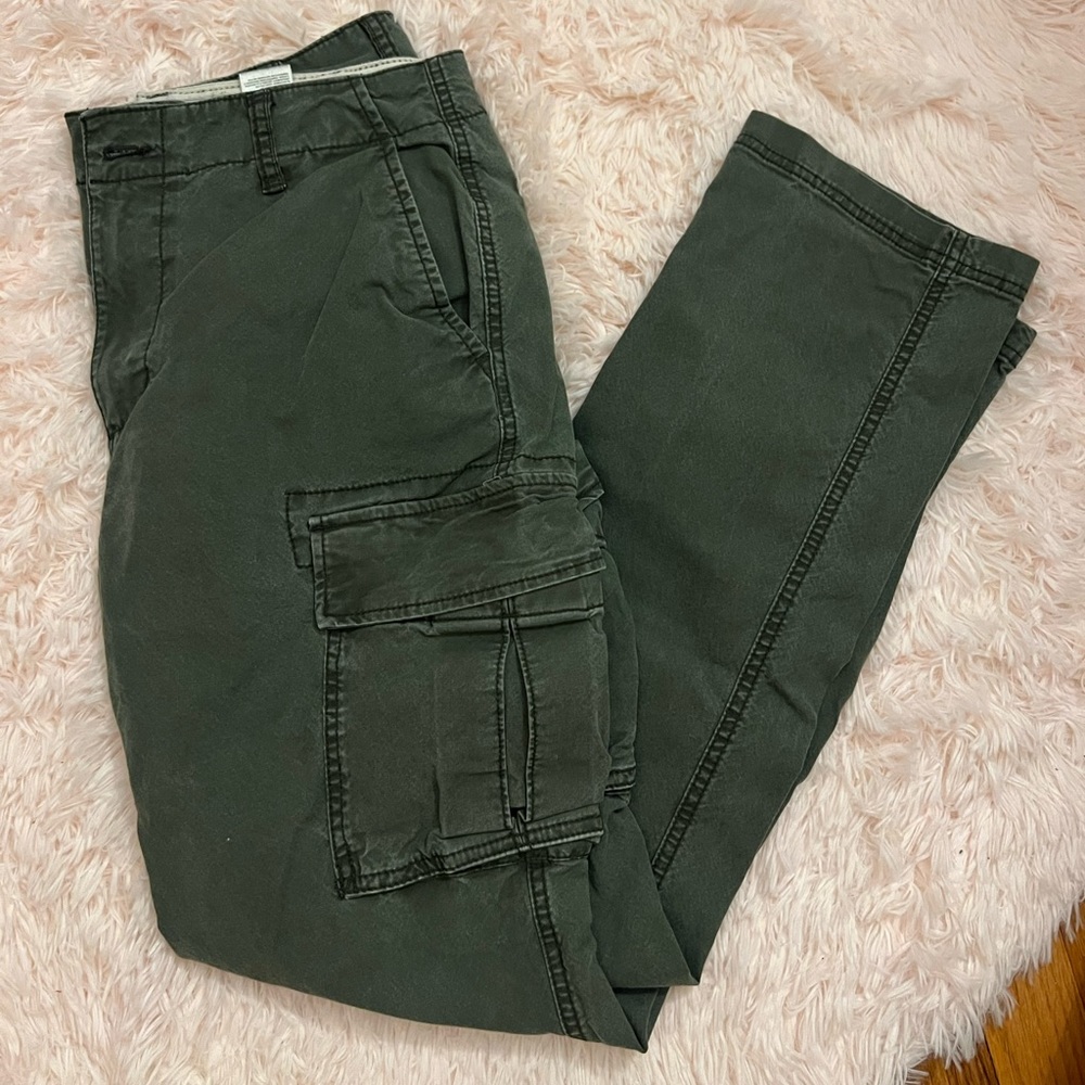 Old Navy Green Cargo Pants